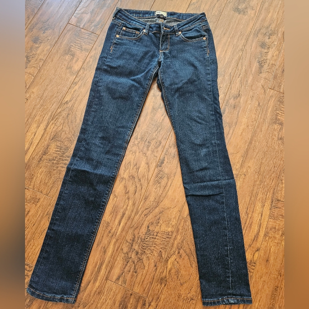 Garage low-rise jeans